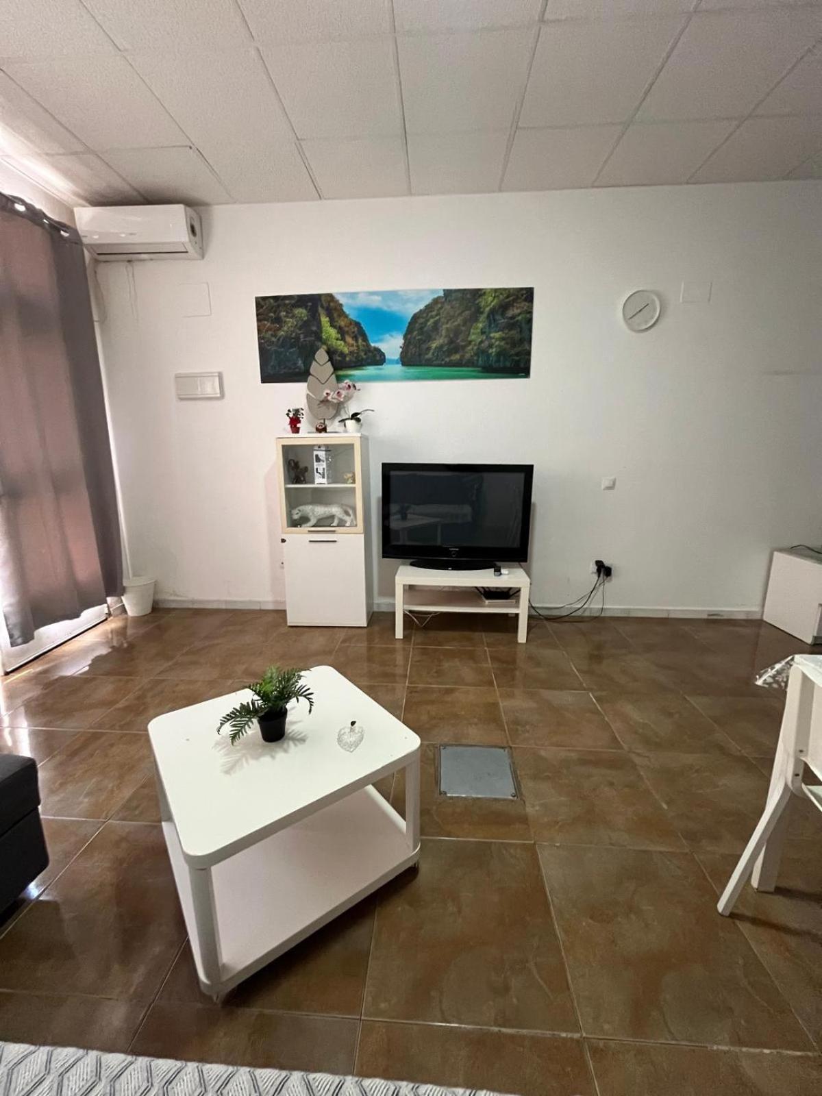 Becquer 3 Apartment Malaga Bagian luar foto