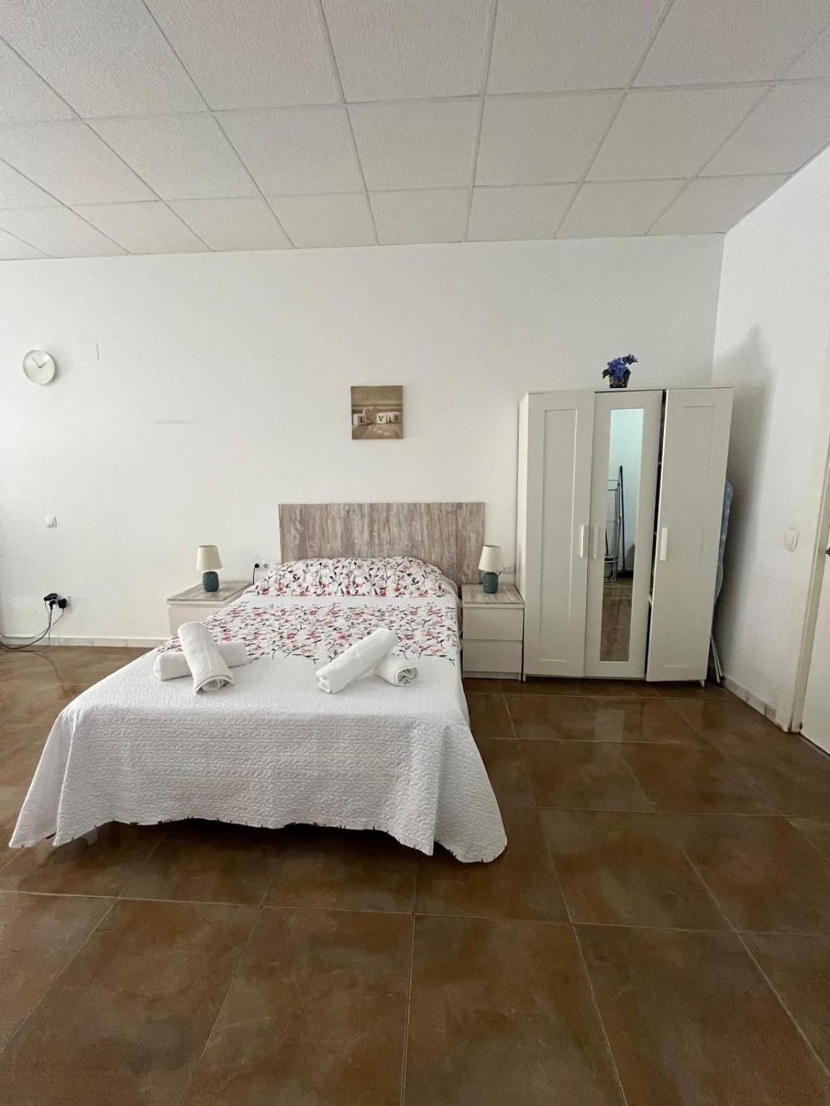 Becquer 3 Apartment Malaga Bagian luar foto